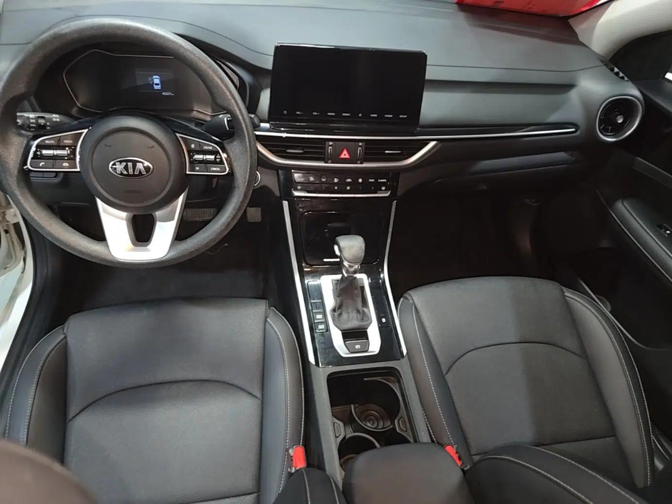 Kia K3 2019 1.5L CVT New Sharp Edition — миниатюра 12