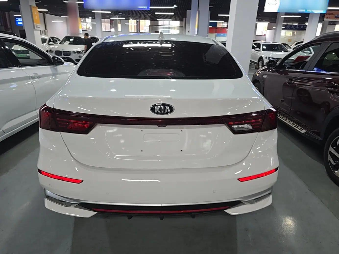 Kia K3 2019 1.5L CVT New Sharp Edition — миниатюра 5