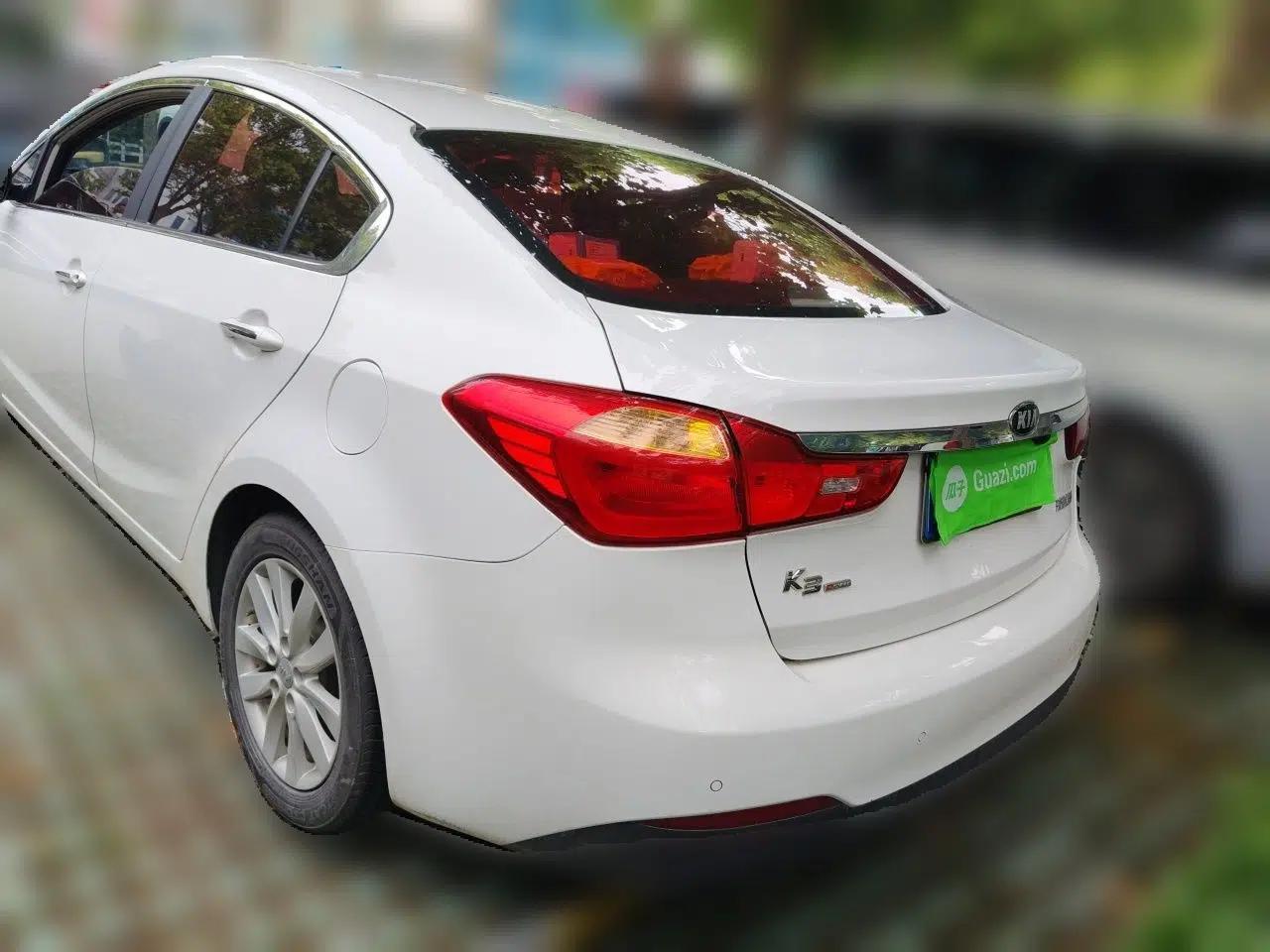 Kia K3 2015 1.6L Automatic GLS — миниатюра 4