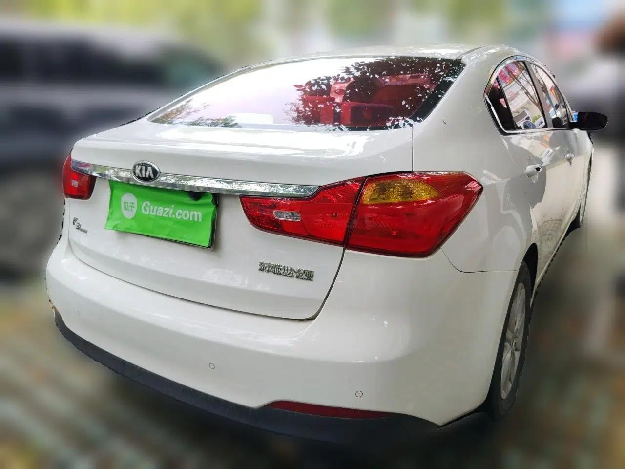 Kia K3 2015 1.6L Automatic GLS — миниатюра 5