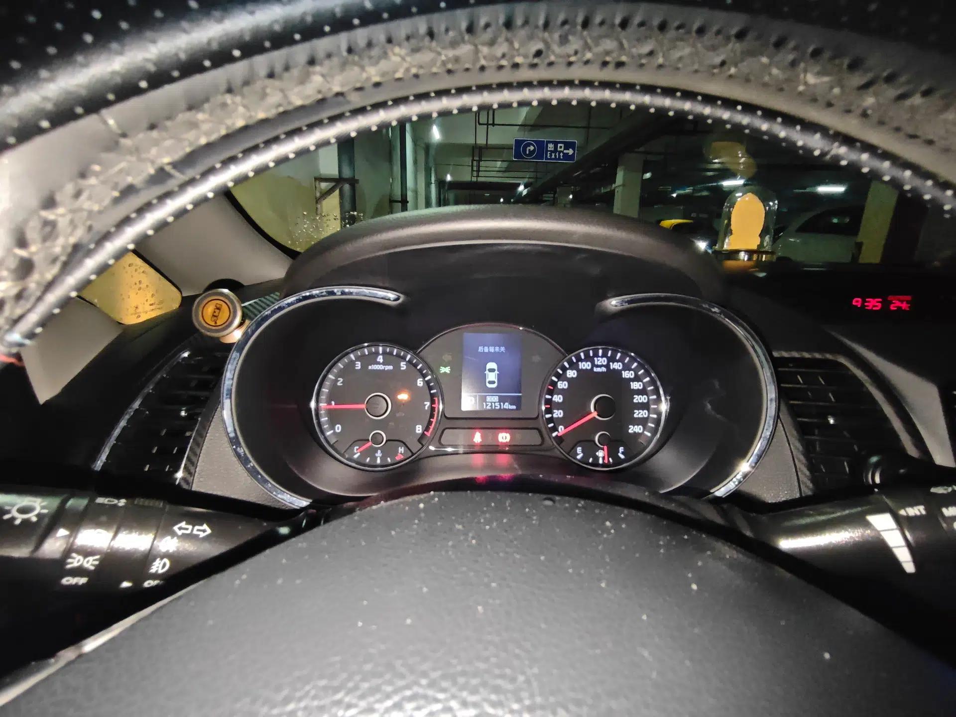 Kia K3 2013 1.6L Automatic GLS — миниатюра 8