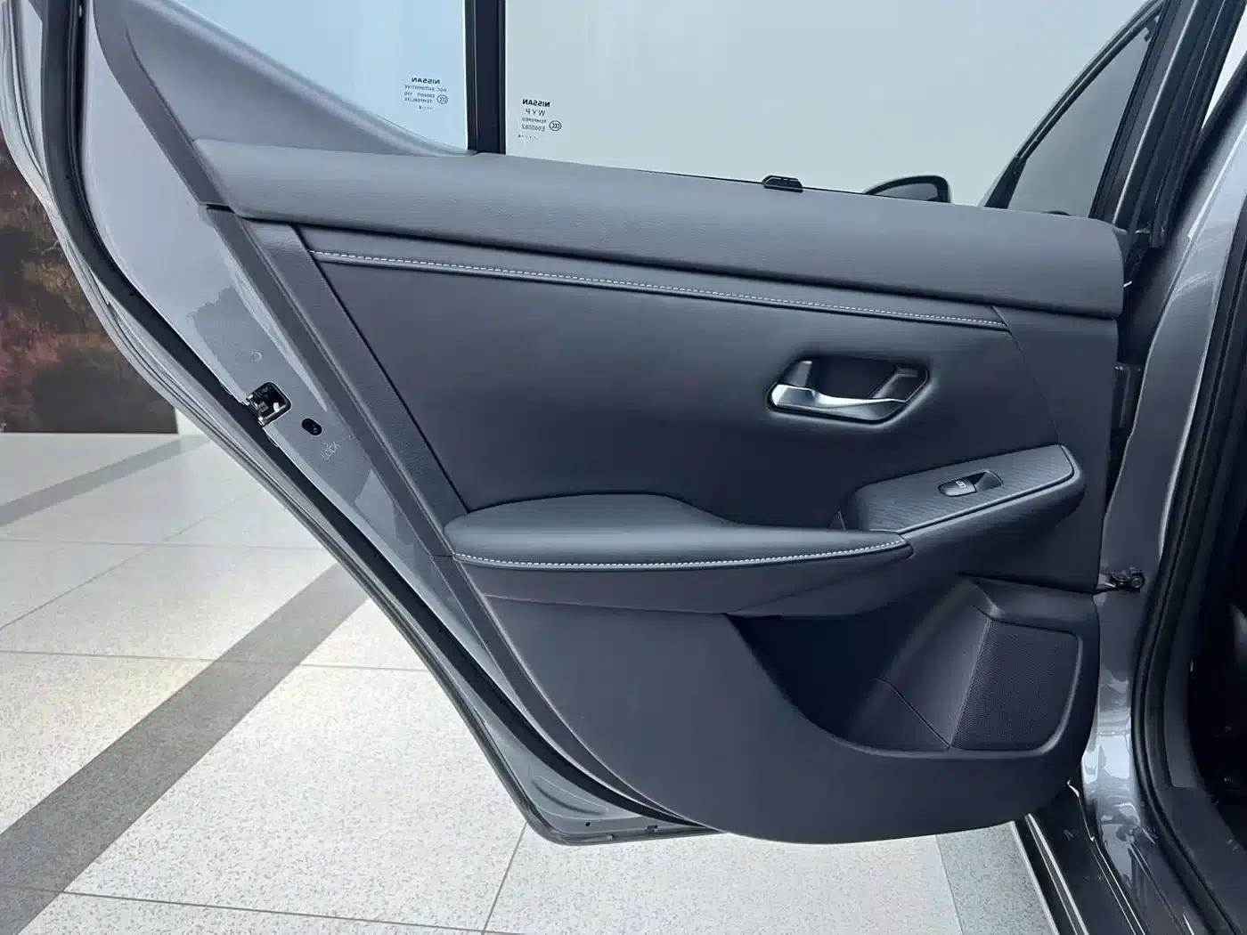 Nissan Sylphy 2023 1.6L CVT Enjoy Edition — миниатюра 13