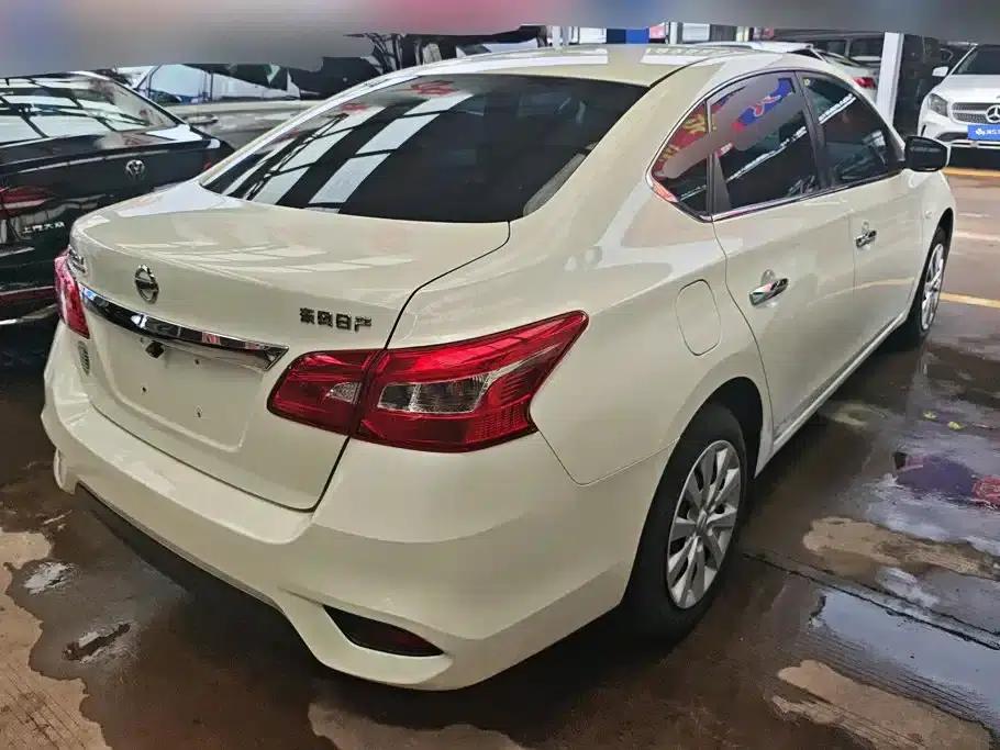 Nissan Sylphy 2019 Classic 1.6XE CVT Comfort Edition — миниатюра 3