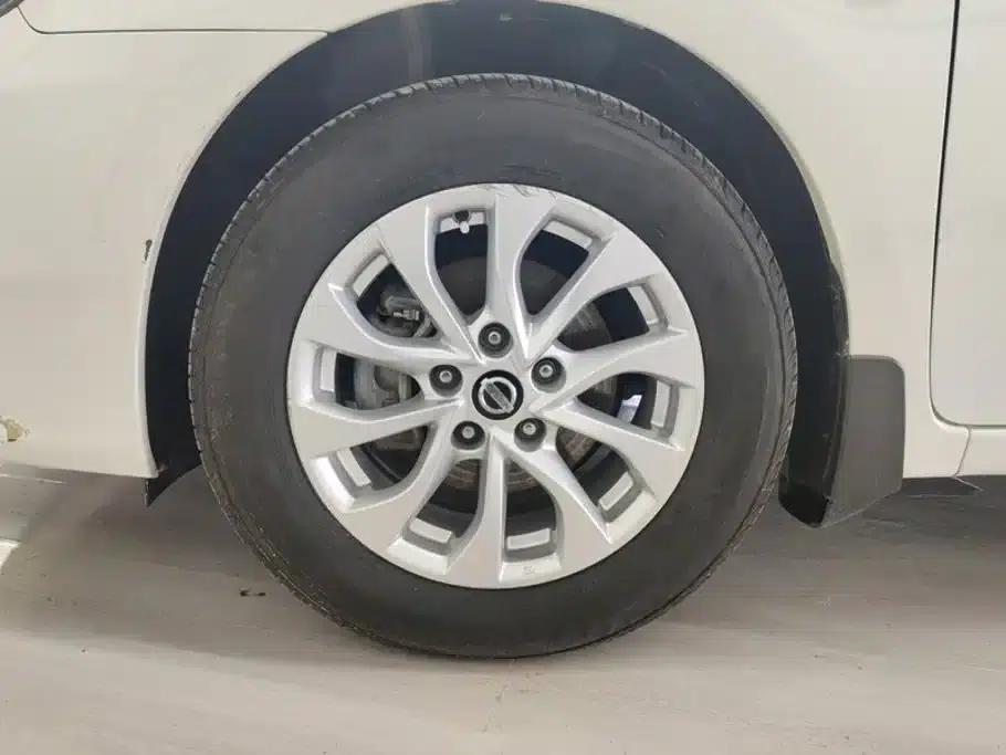Nissan Sylphy 2016 1.6XE Manual Comfort Edition — миниатюра 6