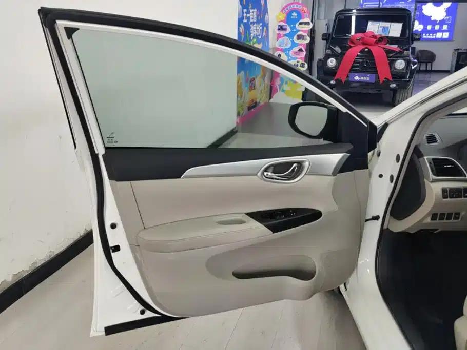 Nissan Sylphy 2016 1.6XE Manual Comfort Edition — миниатюра 7