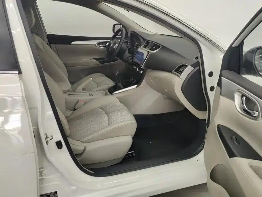 Nissan Sylphy 2016 1.6XE Manual Comfort Edition — миниатюра 8