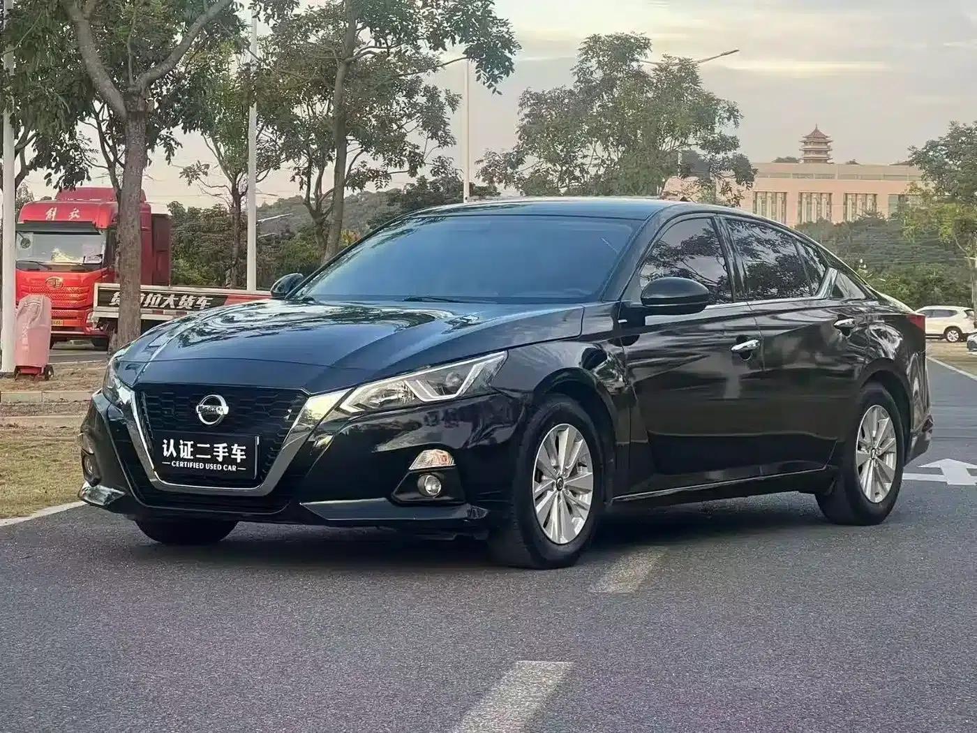 Teana 2021 2.0L XE Exclusive Edition — миниатюра 1