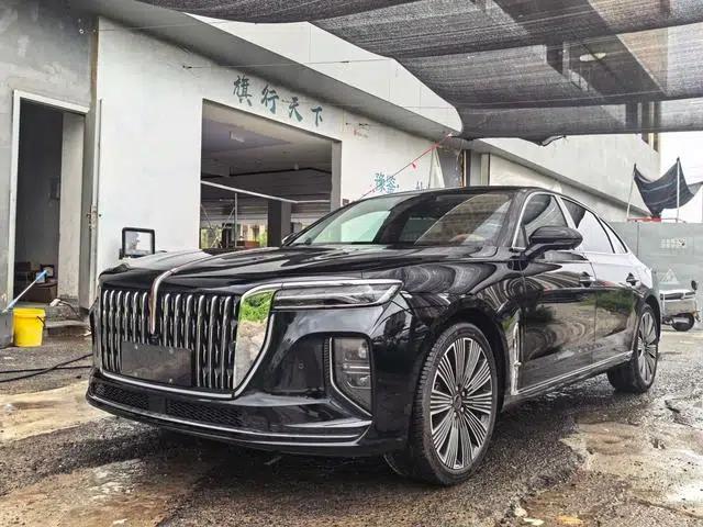 Hongqi H9 2025 2.0T Flagship Luxury Business Edition