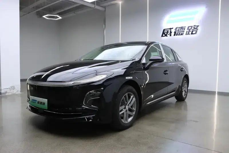 Hongqi E-QM5 2025 500KM Travel Edition — миниатюра 1