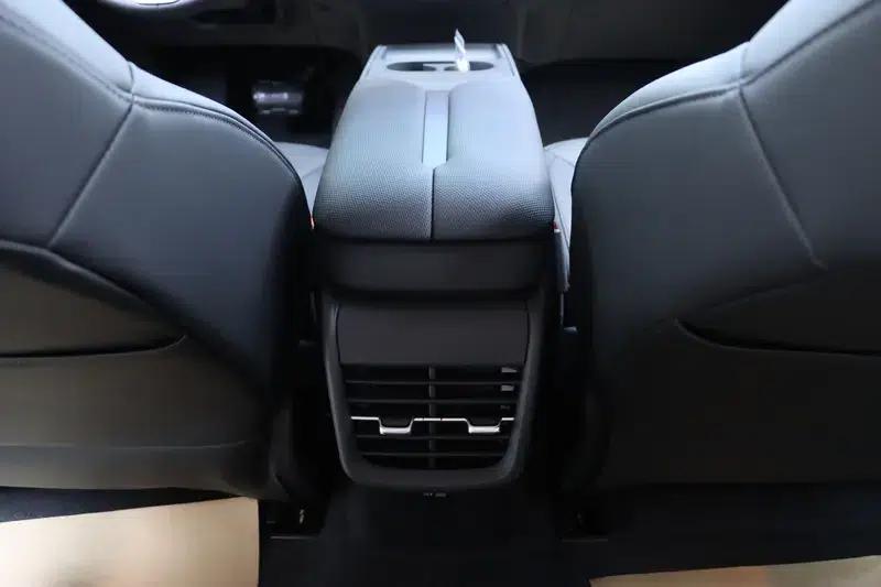 Hongqi E-QM5 2025 500KM Travel Edition — миниатюра 13
