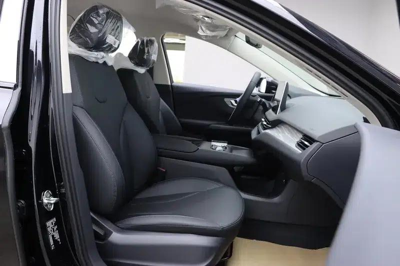 Hongqi E-QM5 2025 500KM Travel Edition — миниатюра 27