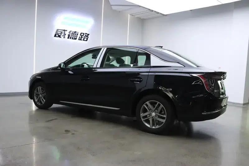 Hongqi E-QM5 2025 500KM Travel Edition — миниатюра 4