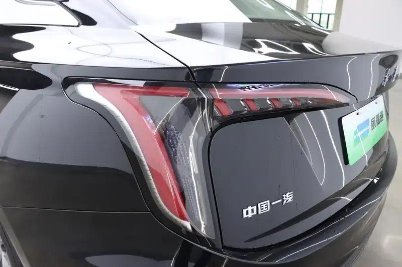 Hongqi E-QM5 2025 500KM Travel Edition — миниатюра 9