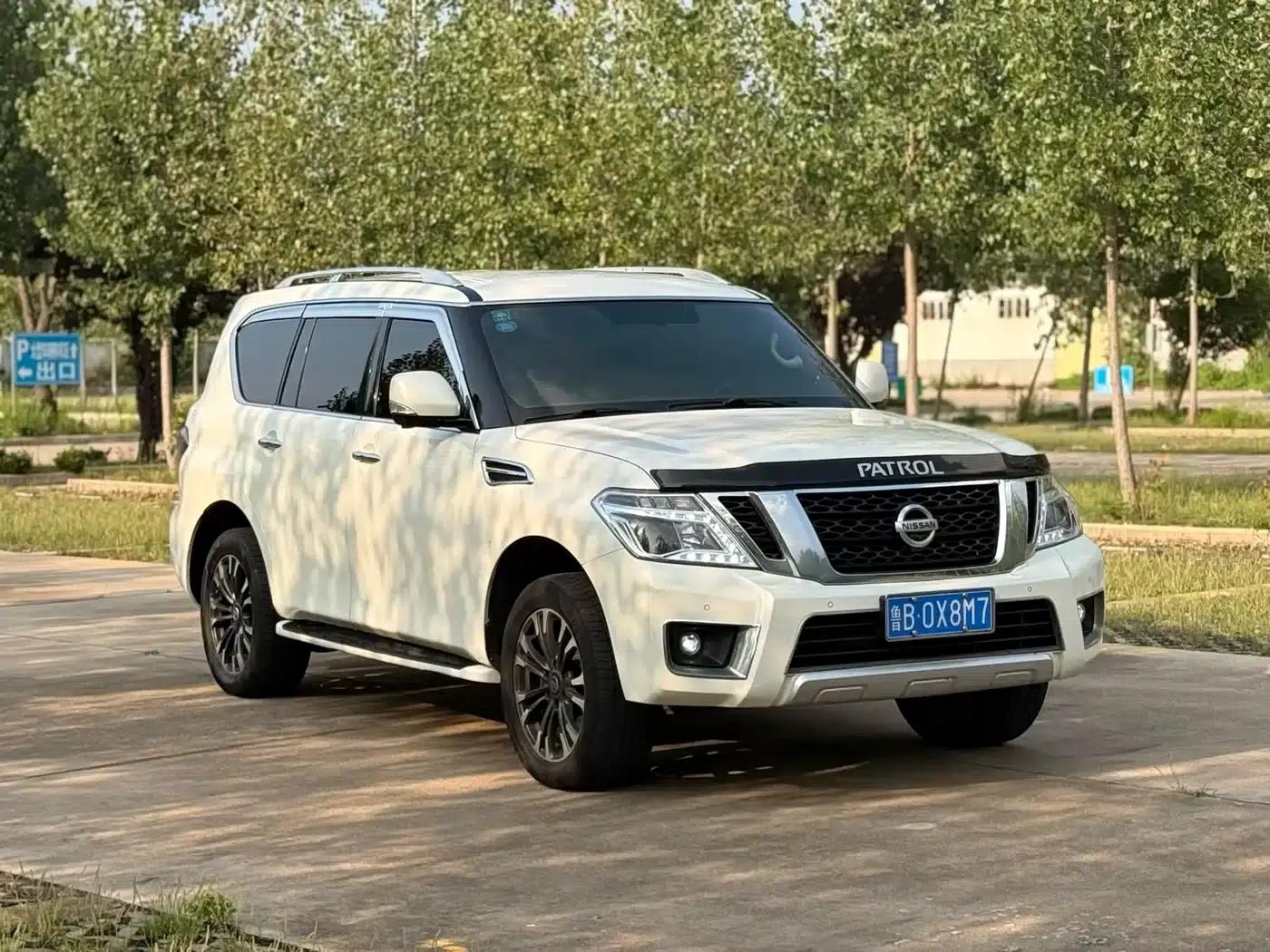 Nissan Patrol 2018 4.0L Leader Edition — миниатюра 3