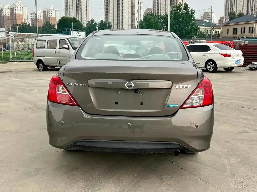 Nissan Sunny 2015 1.5XE Manual Comfort Edition — миниатюра 4
