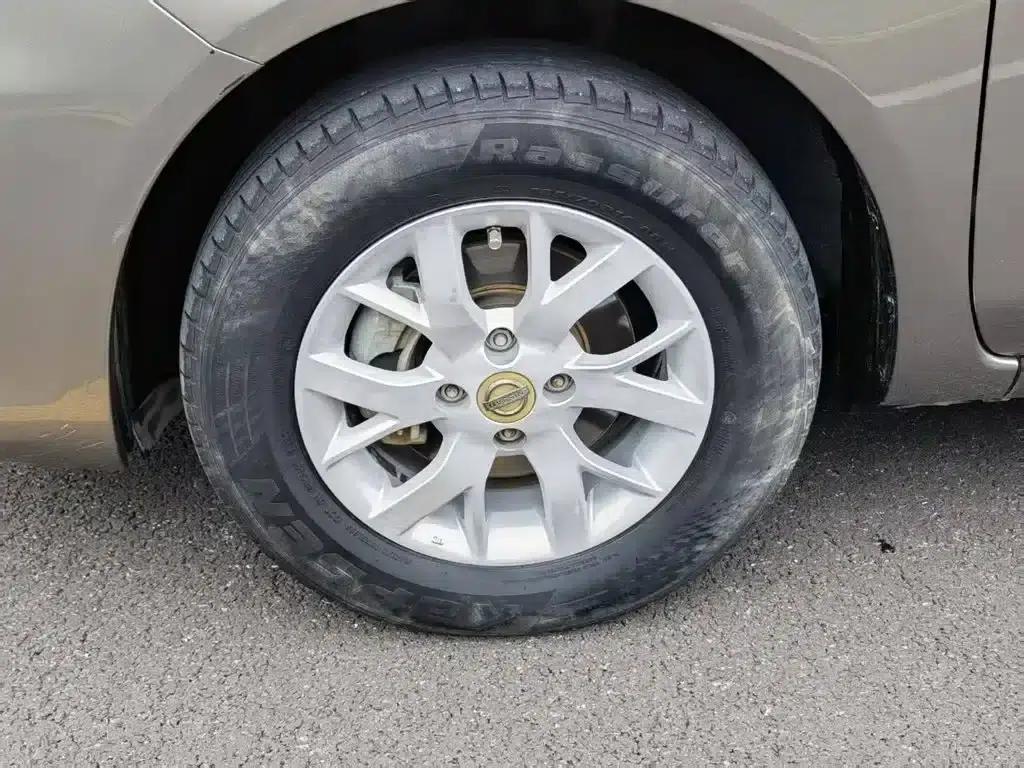 Nissan Sunny 2015 1.5XE CVT Master Edition — миниатюра 23