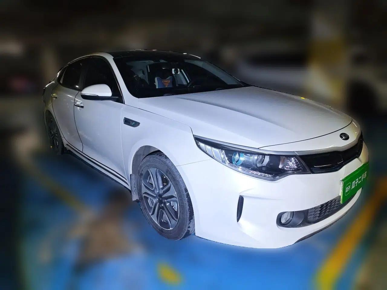 Kia K5 New Energy 2018 2.0L Smart Enjoyment Version — миниатюра 3