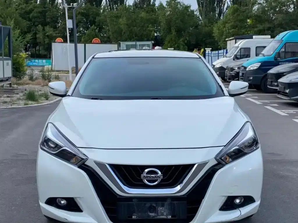 Nissan Bluebird 2021 1.6L CVT Cool Edition — миниатюра 3