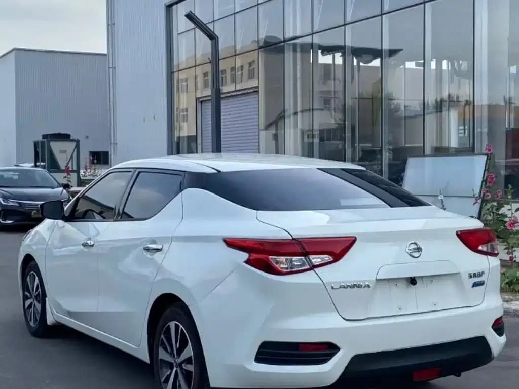 Nissan Bluebird 2021 1.6L CVT Cool Edition — миниатюра 6