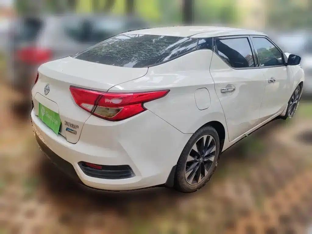 Nissan Bluebird 2016 1.6L CVT Smart Edition — миниатюра 5