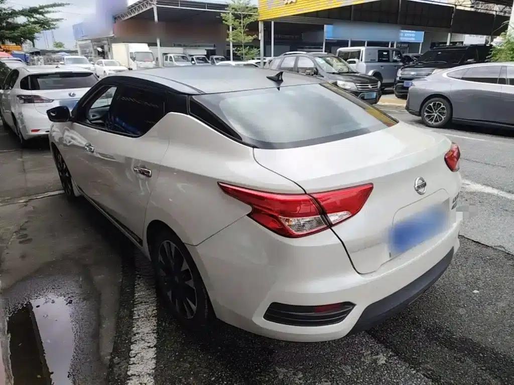 Nissan Bluebird 2019 1.6L CVT Smart Connect Smart Cool Edition (National VI Emission Standard) — миниатюра 5