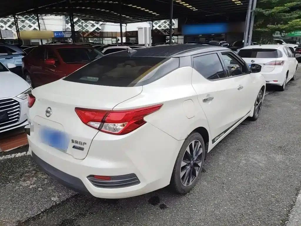 Nissan Bluebird 2019 1.6L CVT Smart Connect Smart Cool Edition (National VI Emission Standard) — миниатюра 7