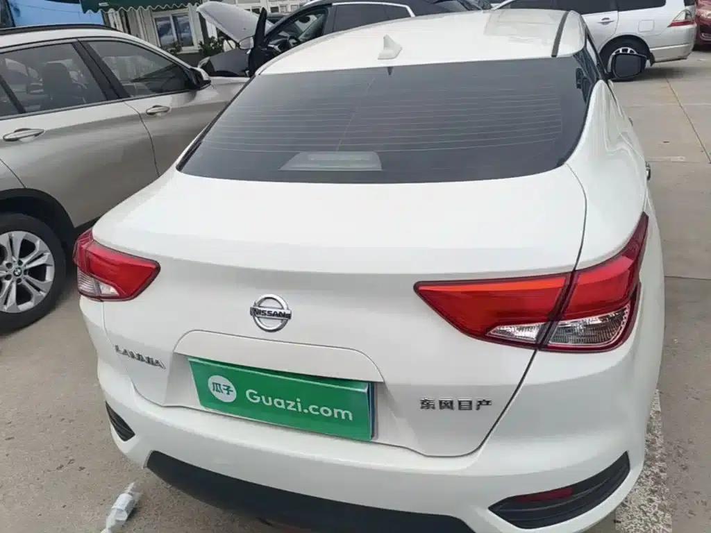 Nissan Bluebird 2019 1.6L Manual Fashion Edition (China VI Emission Standard) — миниатюра 6