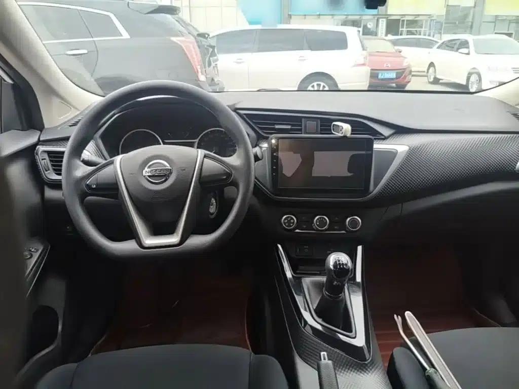 Nissan Bluebird 2019 1.6L Manual Fashion Edition (China VI Emission Standard) — миниатюра 10