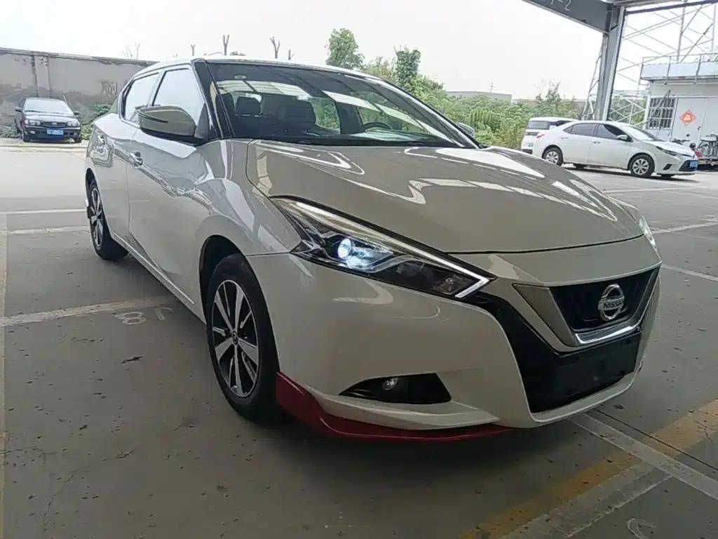 Nissan Bluebird 2020 1.6L CVT Cool Edition — миниатюра 4