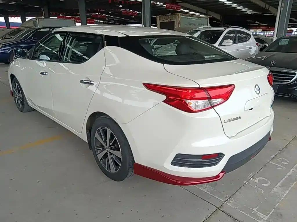 Nissan Bluebird 2020 1.6L CVT Cool Edition — миниатюра 5