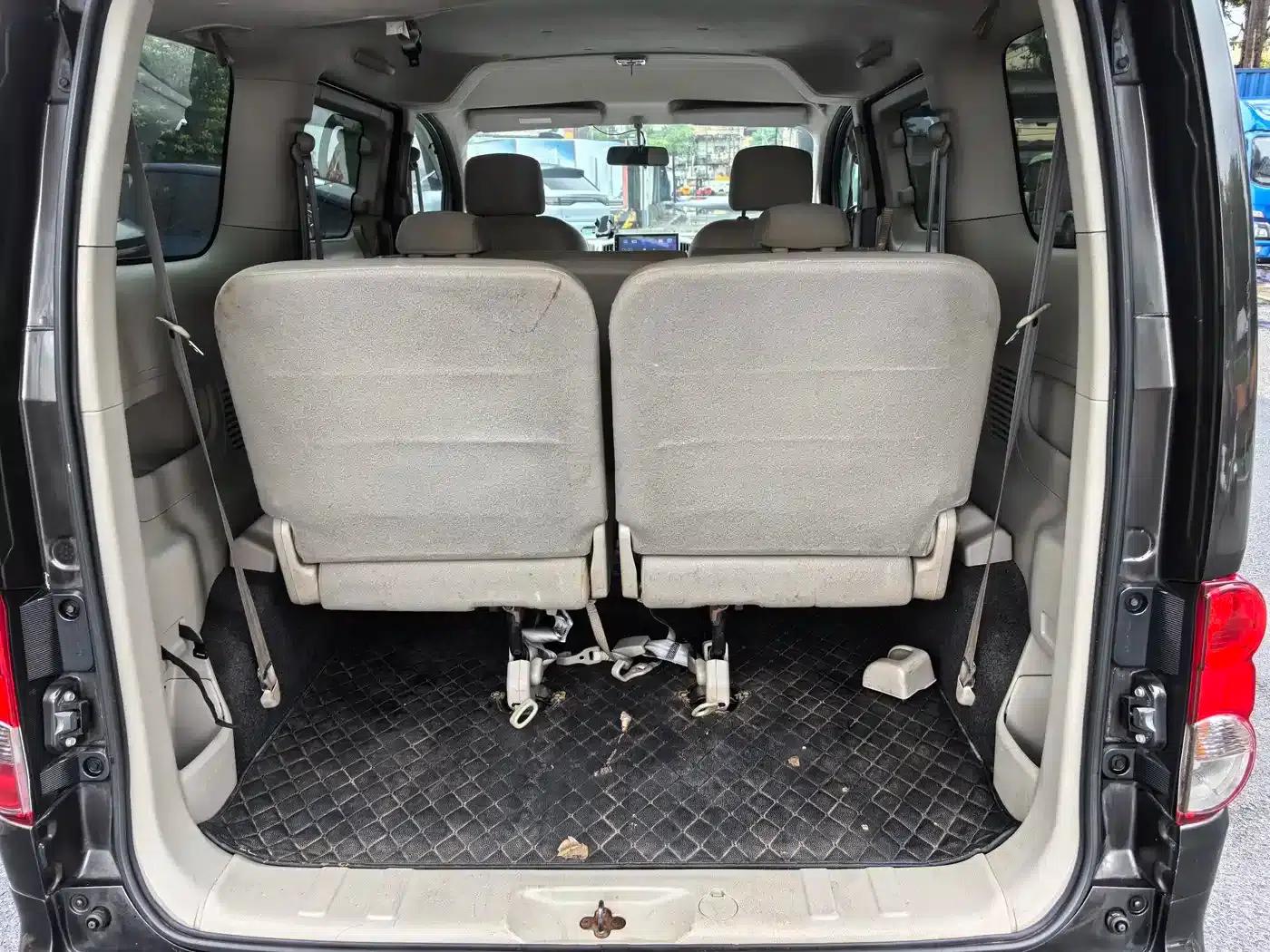 Nissan NV200 2016 Facelift 1.6L CVT Luxury Model — миниатюра 14