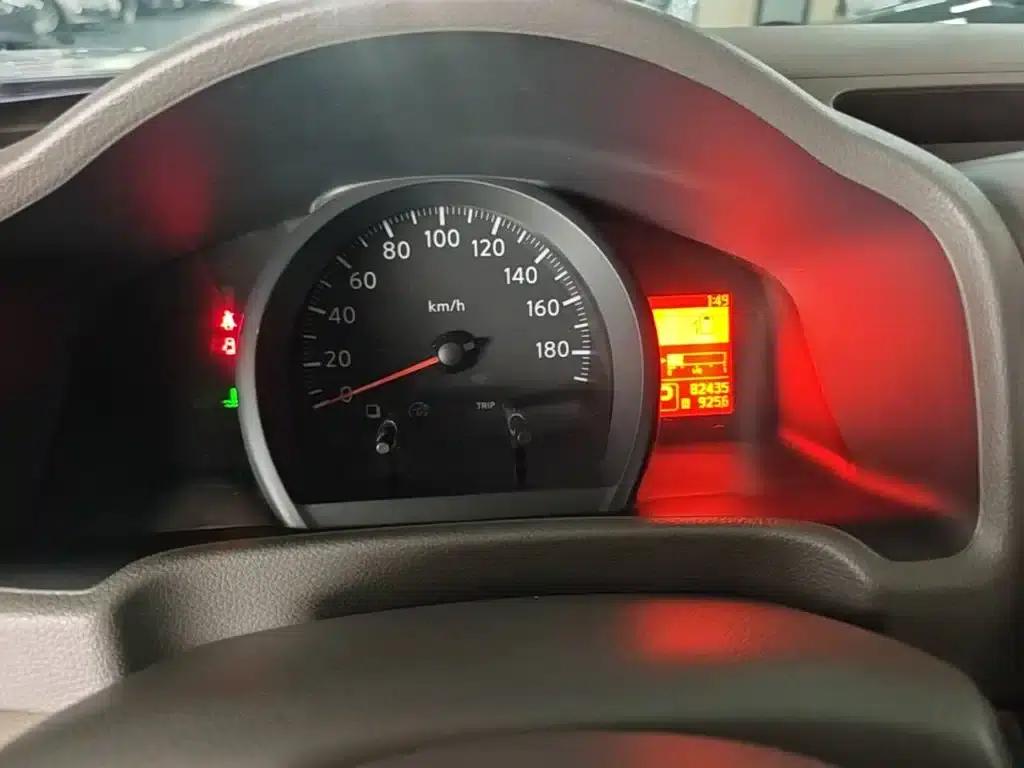 Nissan NV200 2018 1.6L CVT Luxury — миниатюра 12