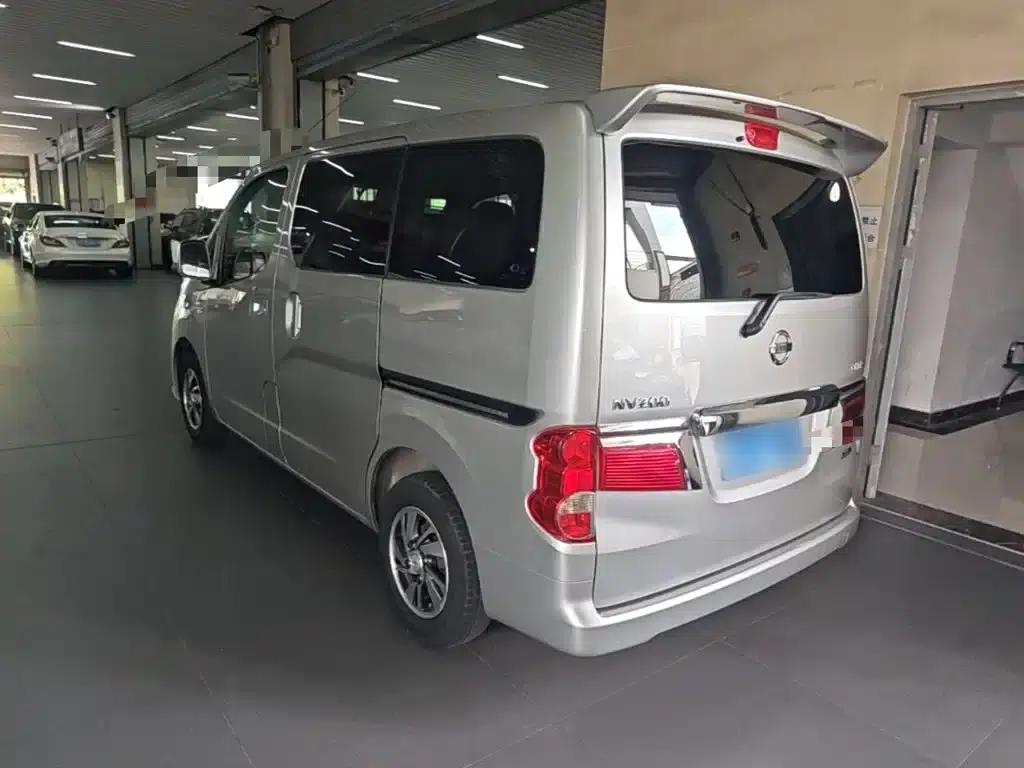 Nissan NV200 2018 1.6L CVT Luxury — миниатюра 5