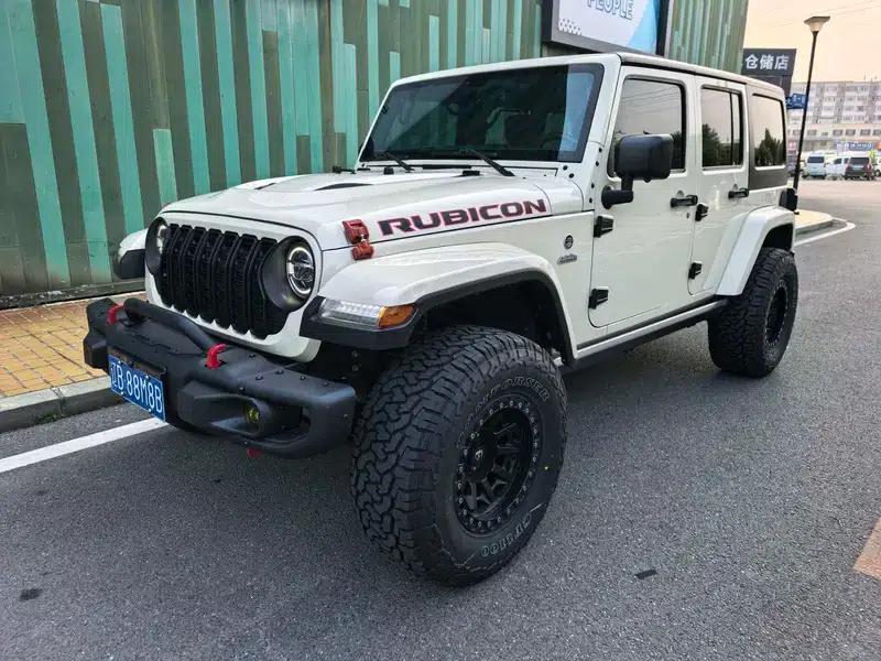 2017 Jeep Wrangler 3.0L Sahara Four-Door Comfort Edition — миниатюра 1