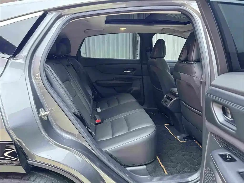 ARIYA 2022 Two-Wheel Drive Long Range Top-of-the-Line Edition — миниатюра 12