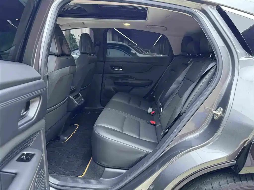 ARIYA 2022 Two-Wheel Drive Long Range Top-of-the-Line Edition — миниатюра 10