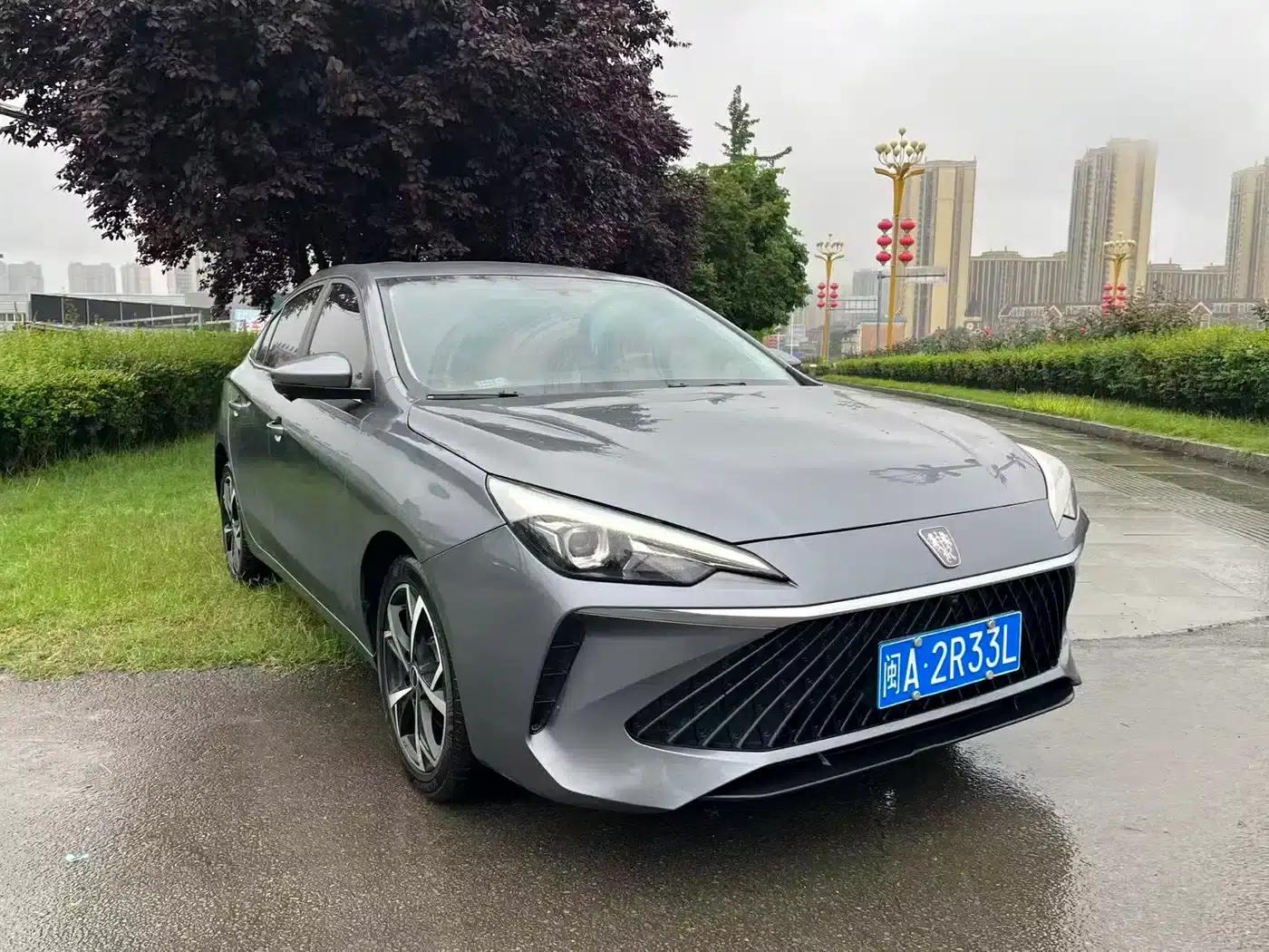 Roewe i5 2023 1.5L CVT Premium Edition — миниатюра 3