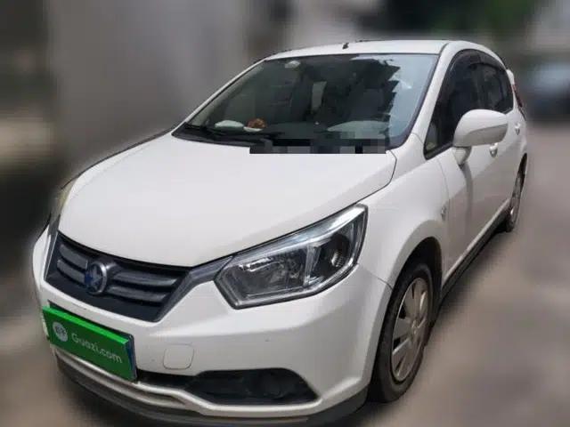 Venucia R50 2015 1.6L Automatic Fashion Edition