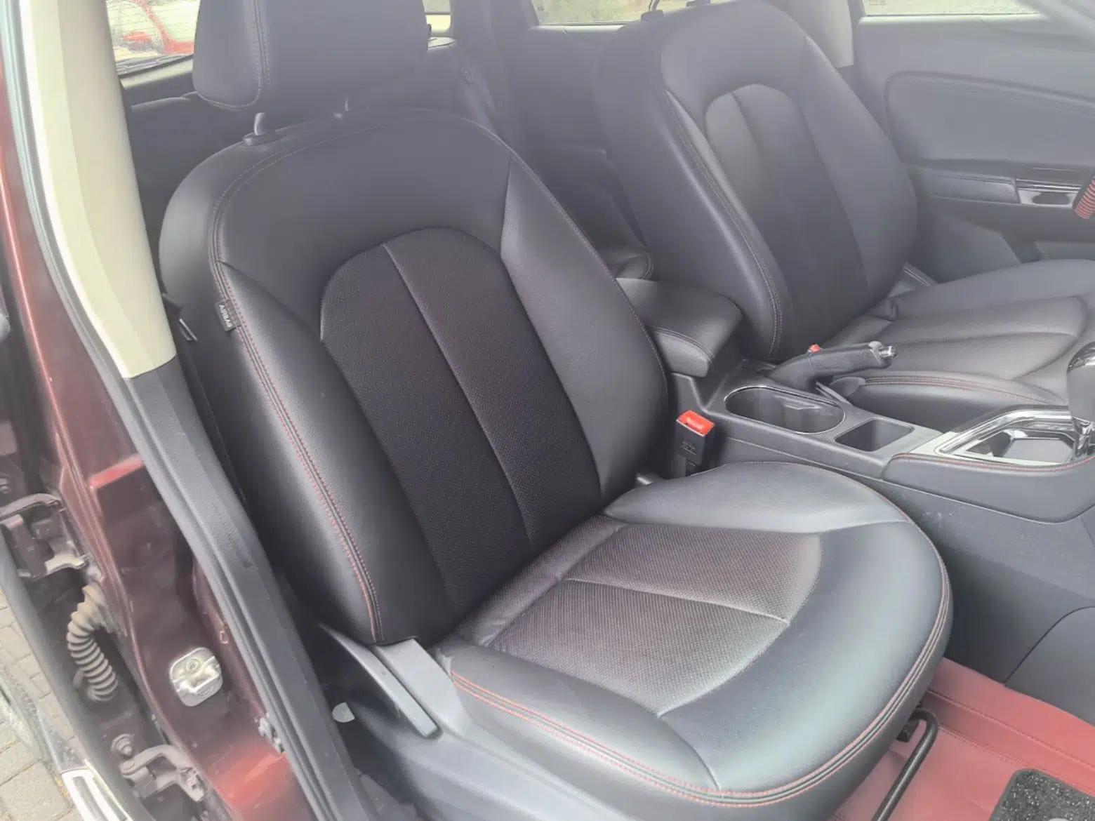 Venucia T70 2018 2.0L CVT Smart Enjoyment Version — миниатюра 19