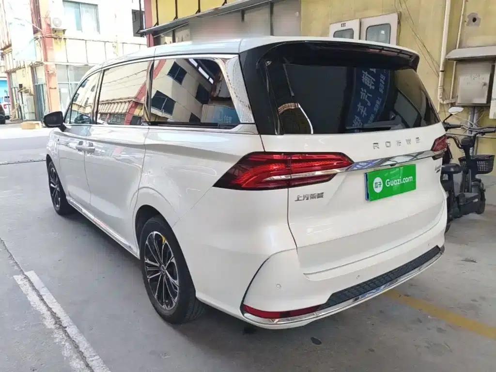 Roewe iMAX8 2023 400TGI Comfort Edition — миниатюра 5