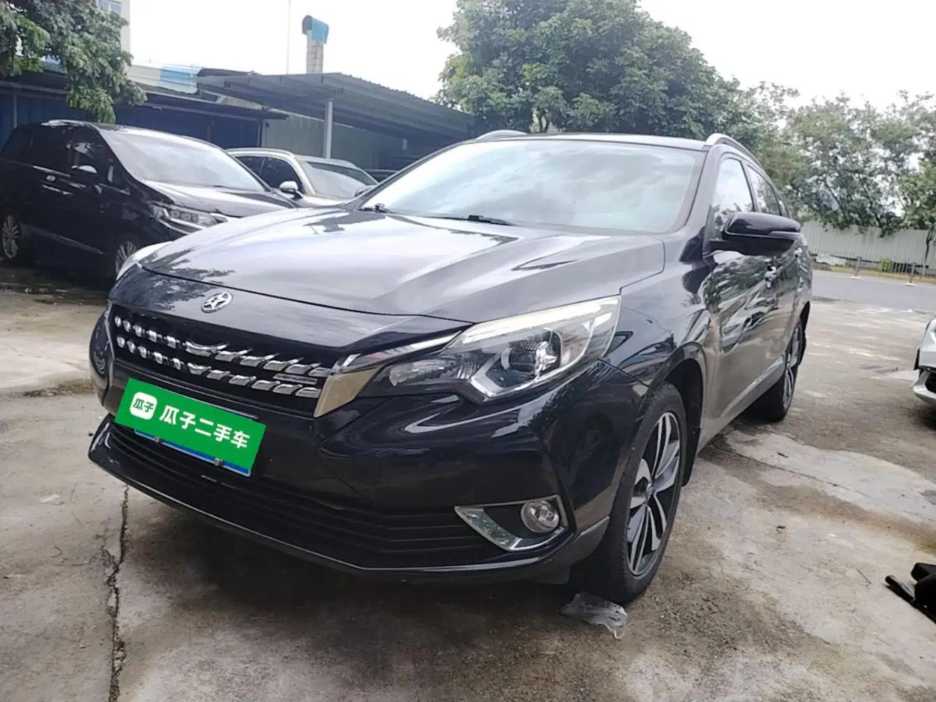 Venucia T90 2018 2.0L CVT Smart Connect Luxury Edition China V Standard — миниатюра 1
