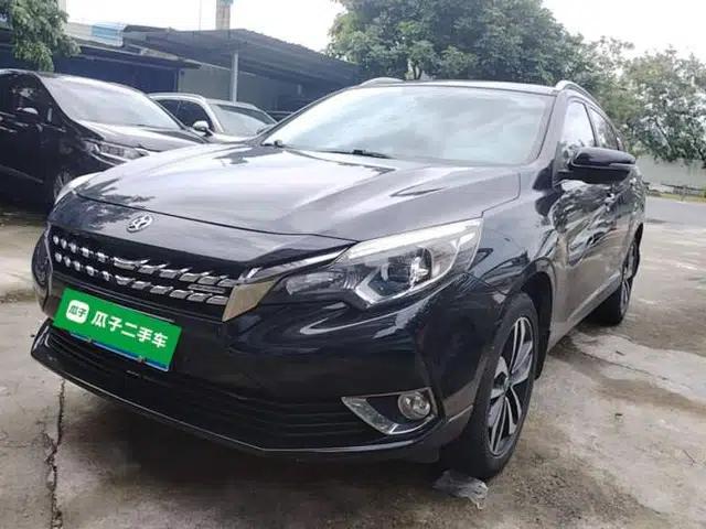 Venucia T90 2018 2.0L CVT Smart Connect Luxury Edition China V Standard