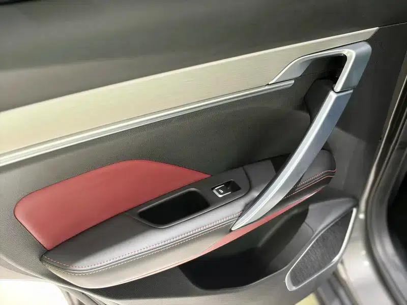 Geely Binyue 2021 240T DCT Platinum Edition — миниатюра 8