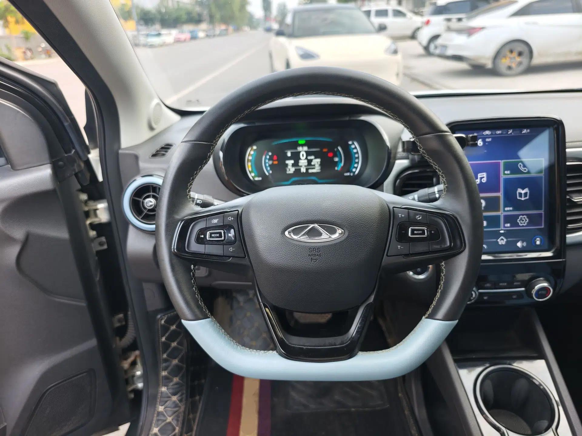 Chery QQ Little Ant 2022 Revised Version Sweet Pink Edition Half-Sugar Version Lithium Iron Phosphate 30.7 kWh 30 kW 301 km — миниатюра 13