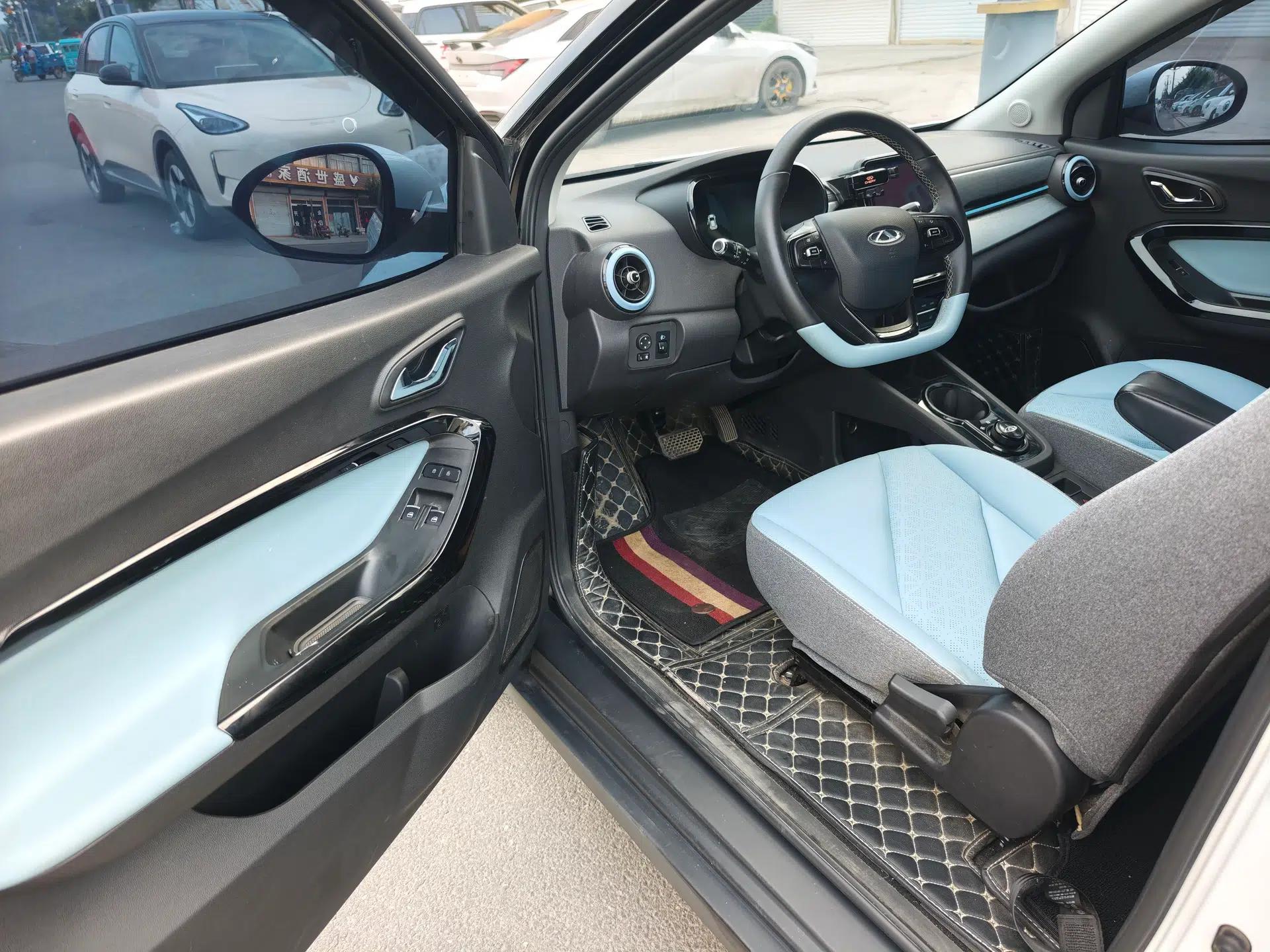 Chery QQ Little Ant 2022 Revised Version Sweet Pink Edition Half-Sugar Version Lithium Iron Phosphate 30.7 kWh 30 kW 301 km — миниатюра 18