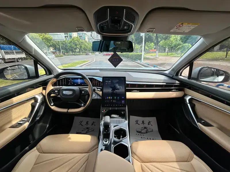 Geely Boyue L 2023 1.5TD DCT Premium Edition — миниатюра 9