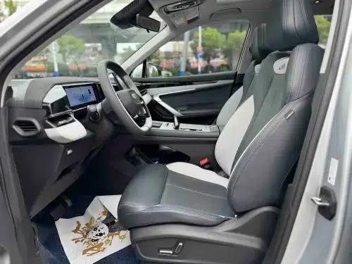 Geely Boyue L 2023 1.5TD DCT Premium Edition — миниатюра 8