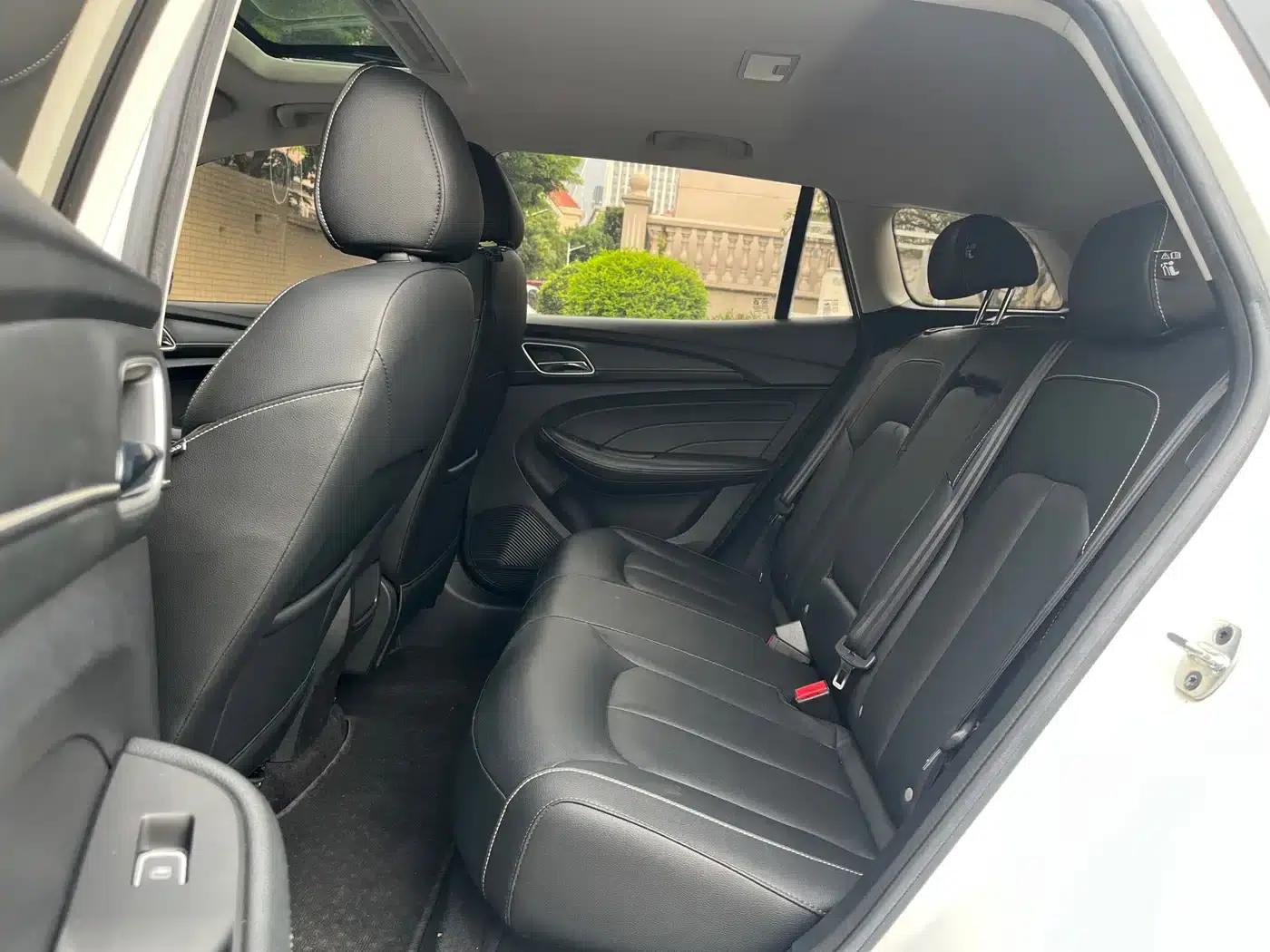 Roewe Ei5 2018 Internet Flagship Edition — миниатюра 5