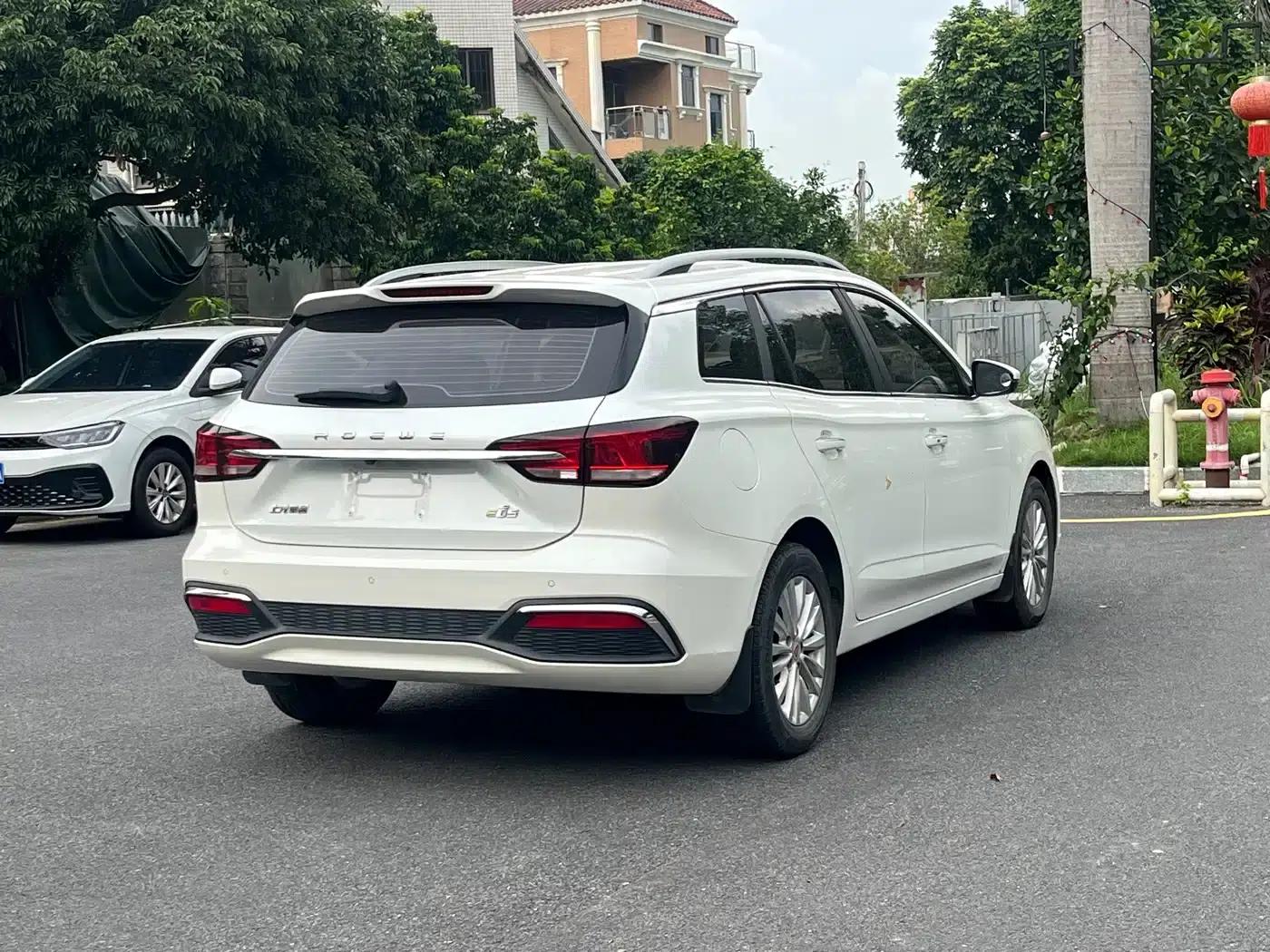 Roewe Ei5 2018 Internet Flagship Edition — миниатюра 7
