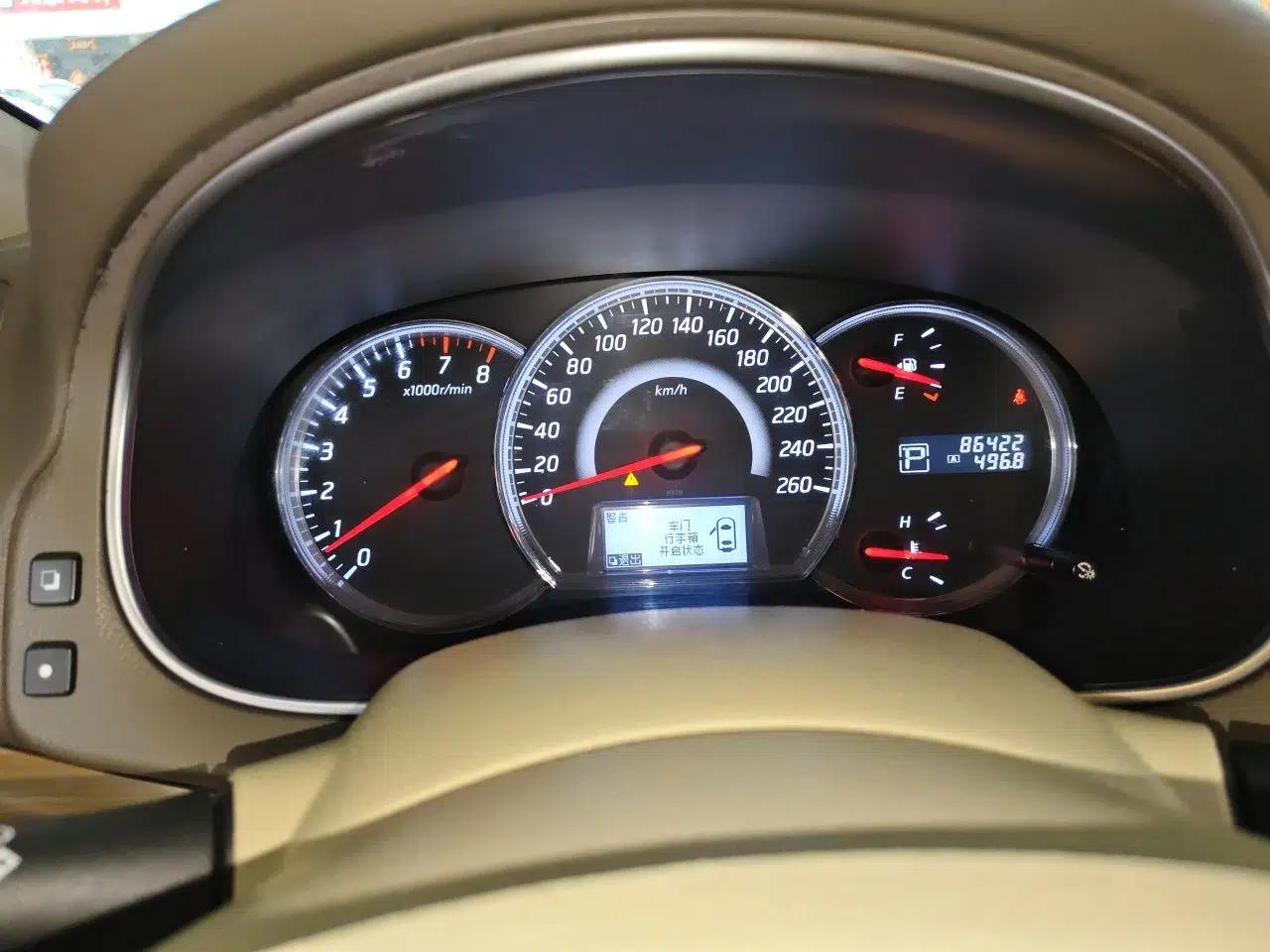 Nissan Teana 2011 2.0L XL Glory Edition — миниатюра 11